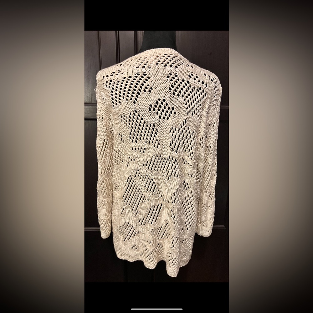 Knit sweater